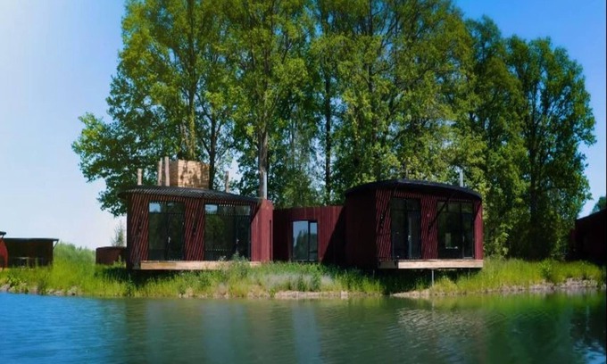 Maubray House | Cozy Bungalow & Shared Pools