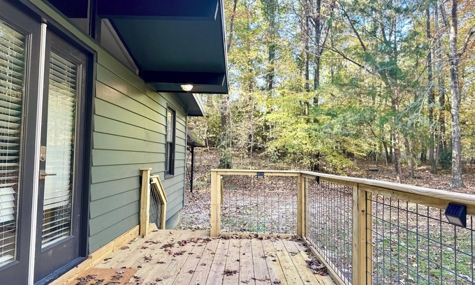 Cataula Cabin | Cozy Cabin Near Callaway Gardens