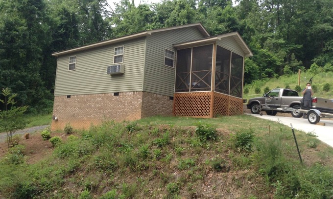 Guntersville Cabin | Cozy cabin on Lake Guntersville, Alabama