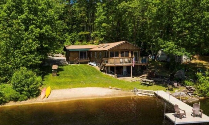 Barrington Cabin | Cozy Cabin on Private Lakeside Beach
