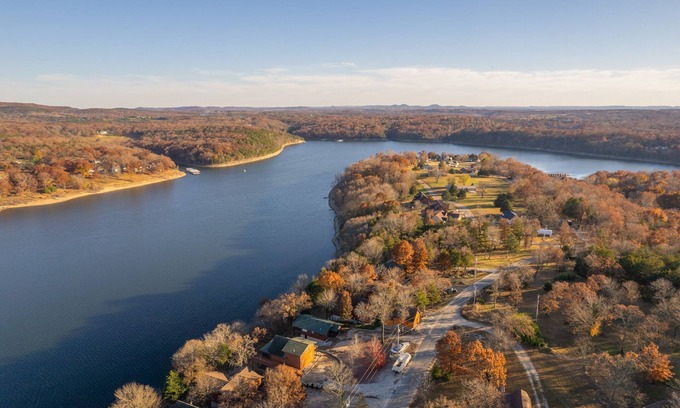 Arrow Point Cabin | Cozy Cabin On Table Rock Lake