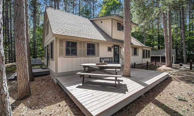 Thompsonville Cottage | Cozy cabin with firepit, woodstove, loft, WiFi, & W/D - walk to lifts