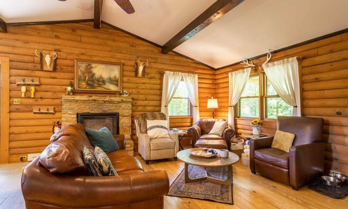 Todd Cabin | Cozy Cabin with Hot Tub and Fire Pit