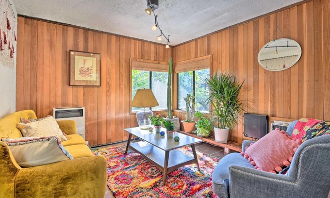 Fernwood House | Cozy California Abode Near Malibu Beaches!