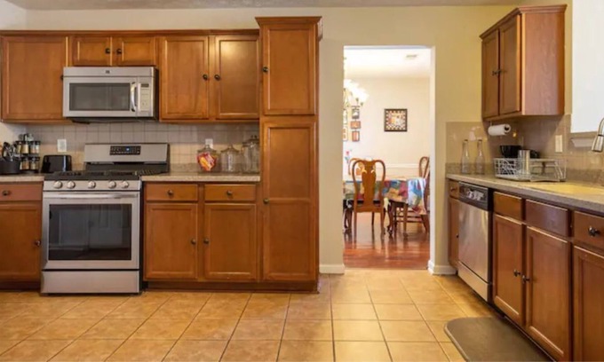 McDonough House | Cozy Callum House