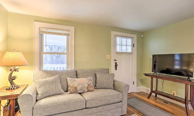 Campbell Hall House | Cozy Campbell Hall Getaway w/Porch!