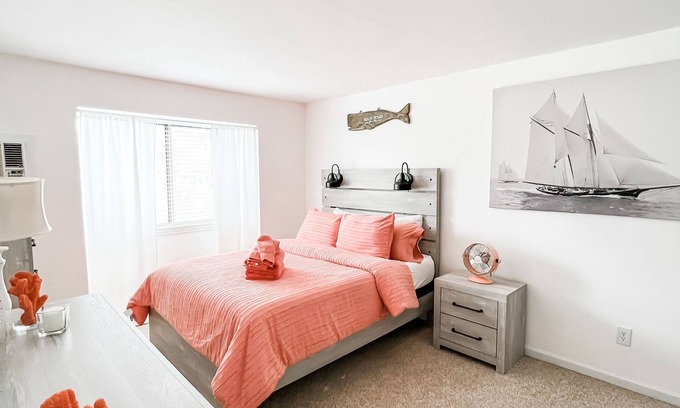 Brewster Condo | Cozy Cape Condo minutes from Brewster Beaches