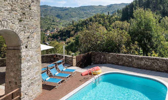 Argigliano Apartment | Cozy Casola Retreat with WiFi