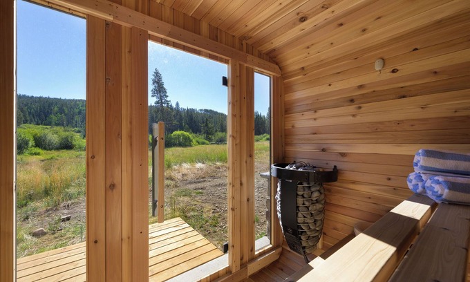 Old Town Ski Chalet | Cozy chalet w/rooftop hot tub & sauna views