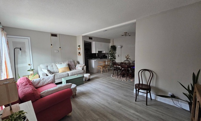Wade Hampton Condo | Cozy Chic Condo - perfect for digital nomads, travel nurses, interns