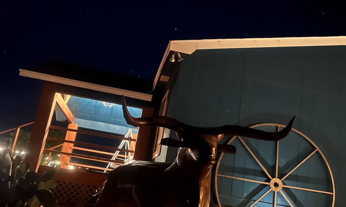 La Union House | Cozy-Chic Farm House at Los Alio Farm, NM and TX