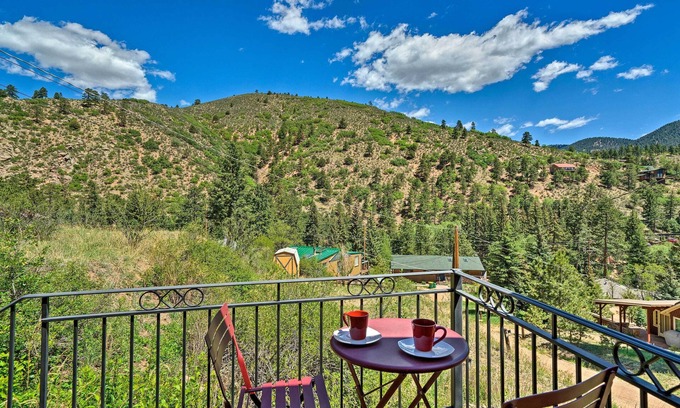 Green Mountain Falls House | Cozy CO Rocky Mountain Retreat Near Pikes Peak!