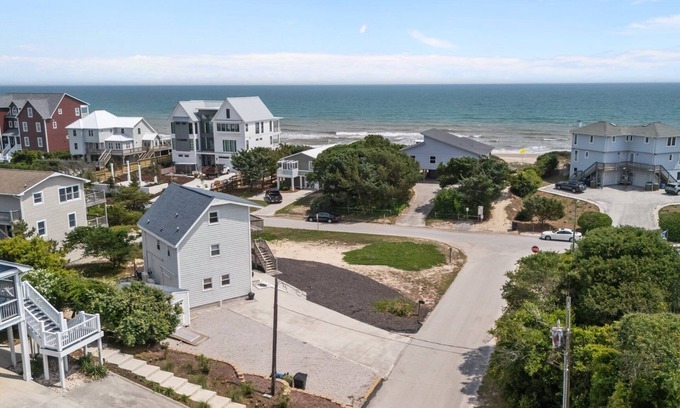 Emerald Isle Apartment | Cozy Coastal Condo — Steps from the Beach, Newly Renovated & Perfectly Charming!