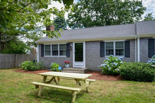 West Dennis House | Cozy Coastal Retreat West Dennis - 3 bedroom