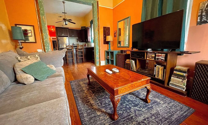 Saint Roch House | Cozy & Colorful Creole Cottage - 13 minutes to SuperDome