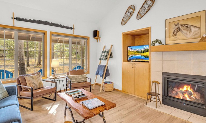 Deer Park House | Cozy Comfort in the Heart of Sunriver – Nature, Adventure & Relaxation Await!