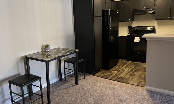 Sandy Springs Apartment | Cozy comfort relaxed