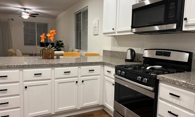 Merced House | Cozy Comforting Home, Away From Home