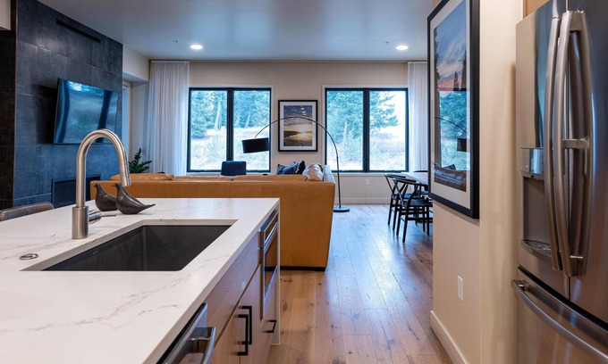 Tamarack Resort Condo | Cozy Condo| Fireplace and Balcony
