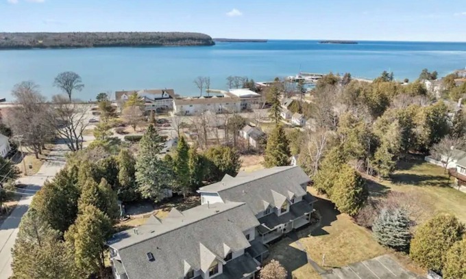 Ephraim Condo | Cozy Condo in Beautiful Ephraim, Just One Block From the Water