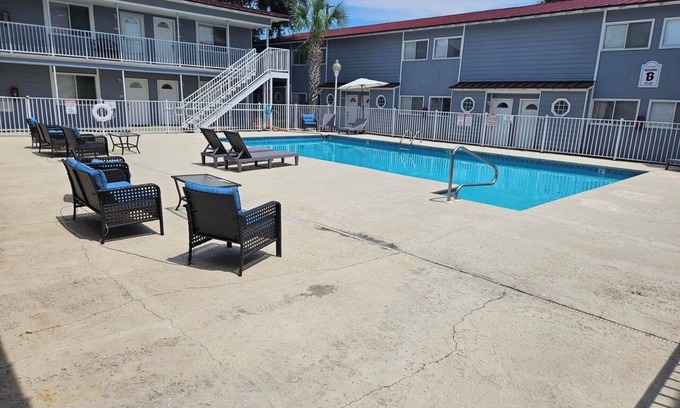 Biloxi Condo | Cozy Condo Steps from the Gulf. Private, quiet but minutes from everything.