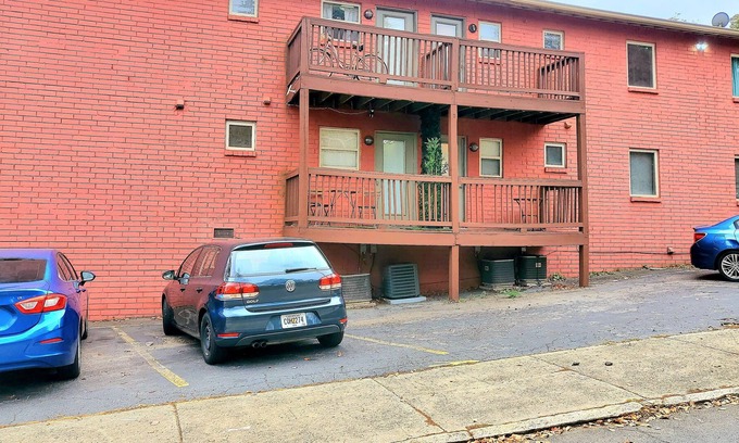 Mechanicsville Condo | Cozy condo with great design elements just south of downtown Atlanta