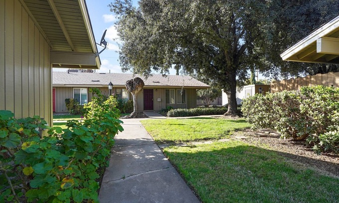 Modesto Condo | Cozy Corner Condo - Modesto