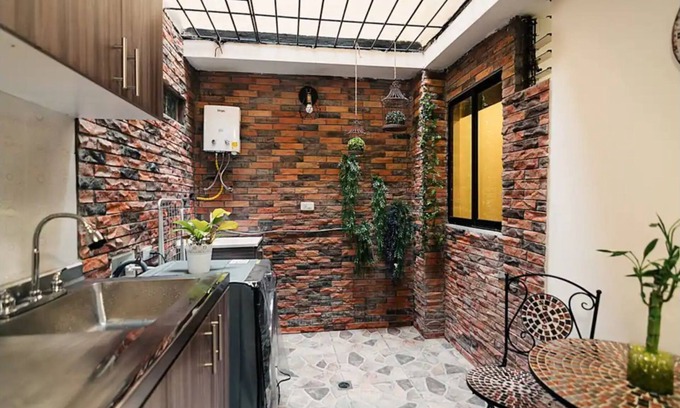 Los Naranjos Apartment | Cozy corner in El Poblado!