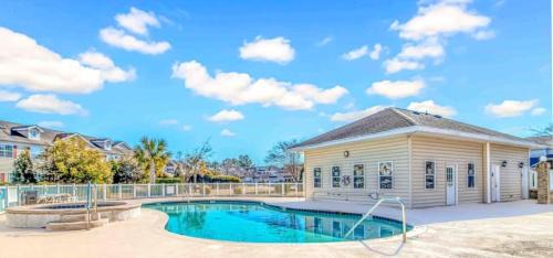 Red Hill House | Cozy Cottage I Legends Golf Resort I Golf & Dining