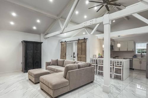 Cos Cob House | Cozy Cottage in Cos Cob