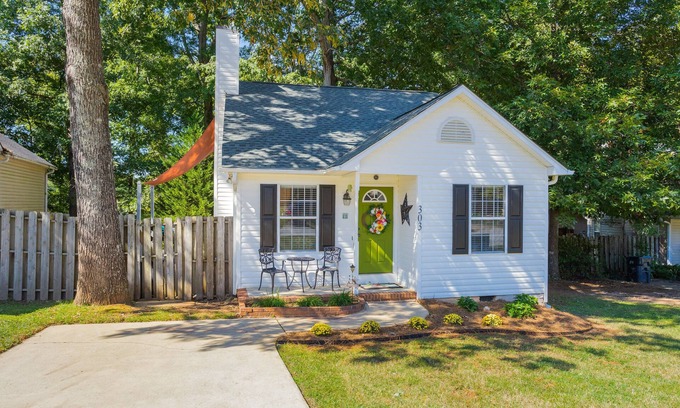 Travelers Rest Cottage | Cozy Cottage in charming Travelers Rest