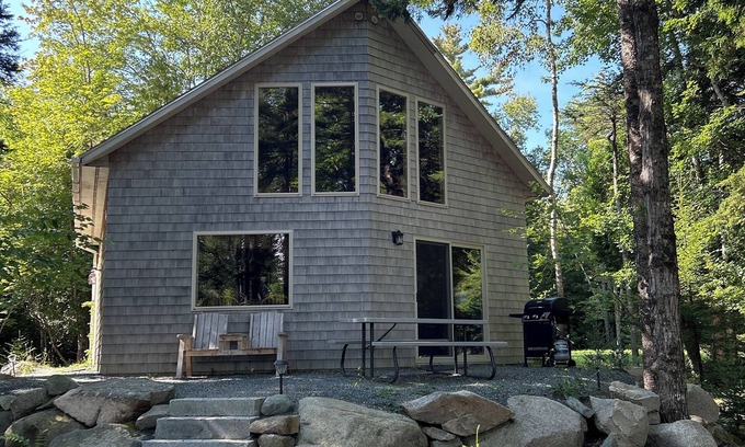 Southwest Harbor House | Cozy cottage nestled in the woods with walking distance to town.