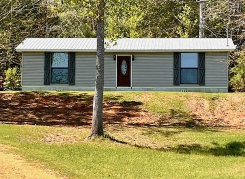 Iuka House | Cozy Cottage near Pickwick