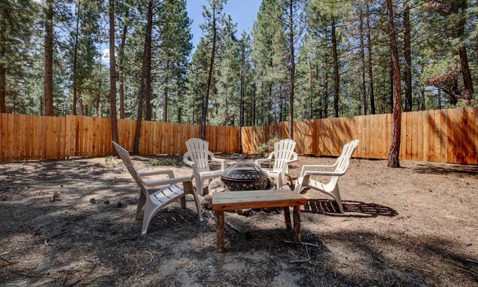 La Pine Cottage | Cozy Cottage nestled in the pines with hot tub and fire pit.