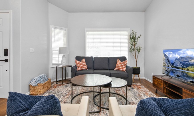 Nampa House | Cozy Cottage: relaxing retreat, pet and family friendly