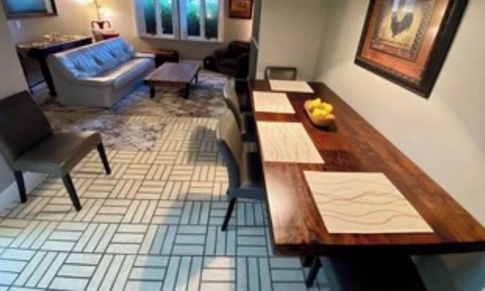 Auburn House | Cozy Country Cottage on 12 open acres, 30 minutes south of Seattle, pet-friendly