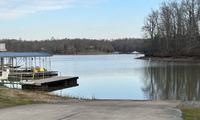 Gilbertsville House | Cozy County Living with private boat ramp to KY lake within walking distance