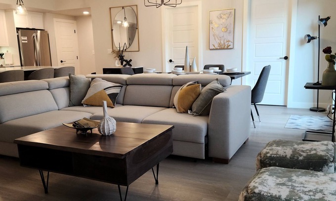 Copperstone Resort Apartment | Cozy Cove Retreat @ Sparrowhawk Lodge. Modern Mountain Comfort sleeps 9