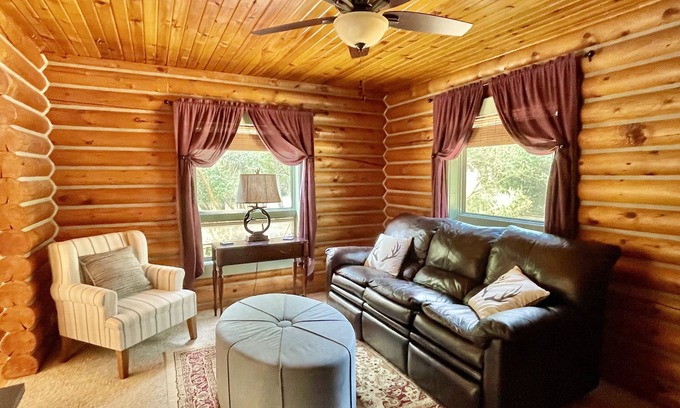 Darby Cabin | Cozy Creek Log Cabin - 2 Br 1 Ba with seasonal creek, fruit trees and wildlife