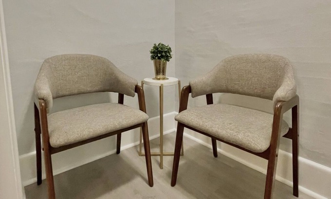 Utica Apartment | Cozy Cribs