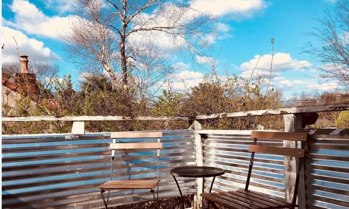 Inglewood Apartment | Cozy-Cute-Very Safe one bedroom Treetop apt in East Nashville