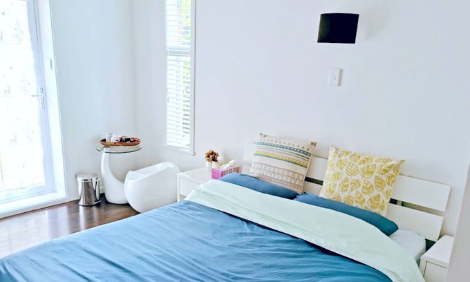 Forrest Hill House | Cozy double bedroom with own bathroom and entrance