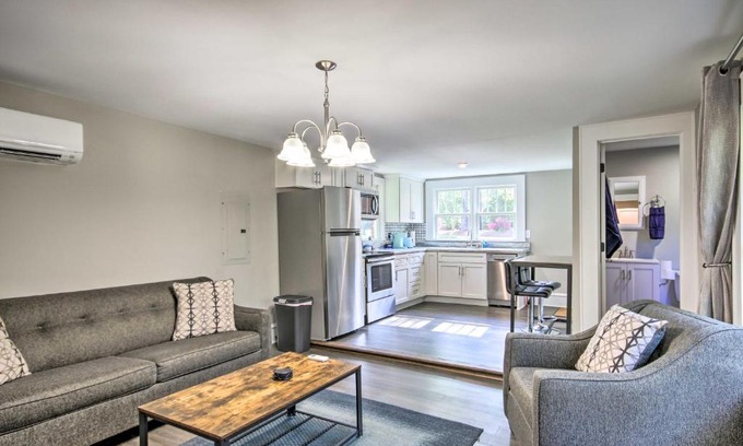 Aiken Apartment | Cozy Downtown Aiken Apartment Shop, Dine and Golf!