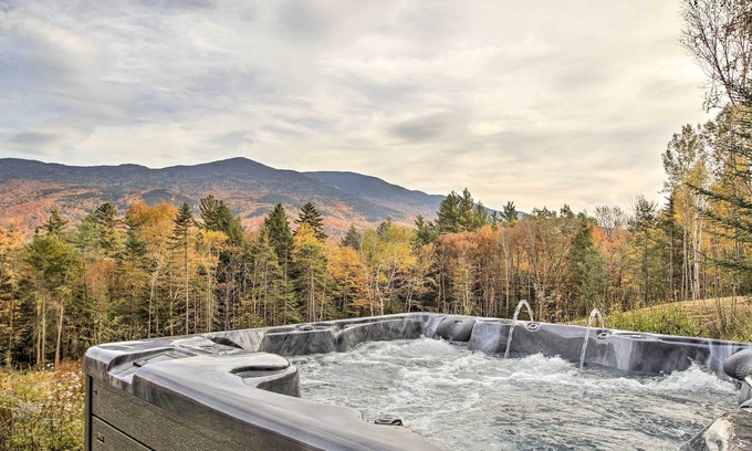 Easton House | Cozy Easton Getaway w/Hot Tub, Gas Grill!