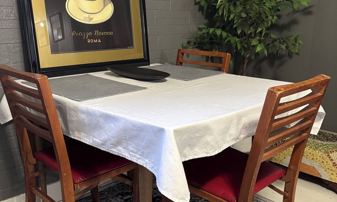 Laramie Apartment | Cozy European Cafe Style Downstairs Full Apt. - 1 Block to UW - No SMKG, No Pets