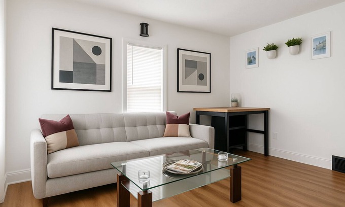Malden Apartment | Cozy family Apt near casino, Boston City and airport with hassle free parking!