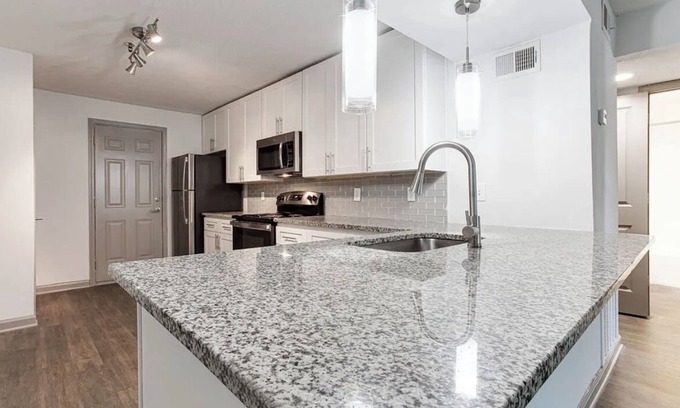 Greater Valley Brook Apartment | Cozy, family-friendly 1 bedroom apartment with WiFi in North Decatur