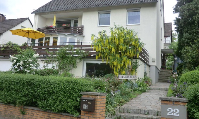 Polle Apartment | Cozy, family-friendly 4-star apartment, sunny, quiet .