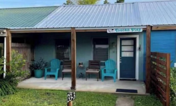 Lanark Village House | Cozy Fishing Retreat located in Lanark Village