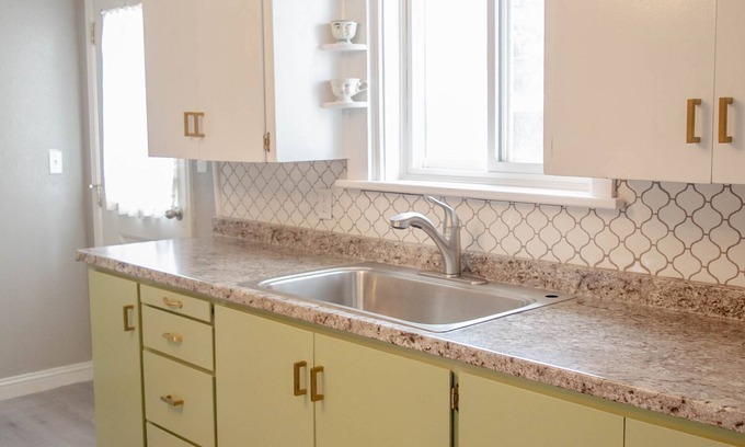Baker City House | Cozy fully remodeled, close to historic downtown, outdoor activities